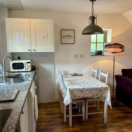 Little Bream - Pretty Cosy Cottage, Sea Views, Walk To The Beach Mawnan Smith 외부 사진