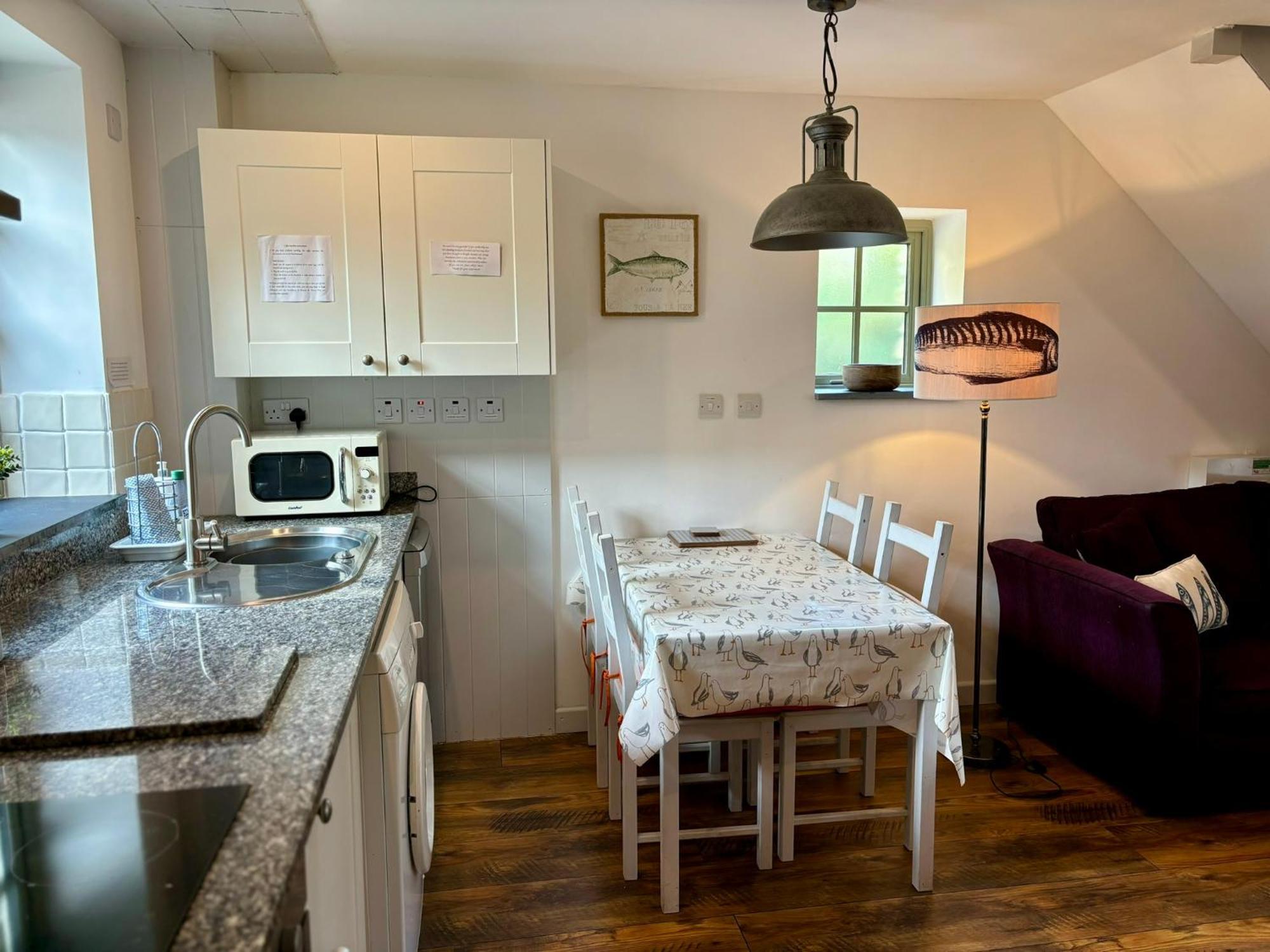 Little Bream - Pretty Cosy Cottage, Sea Views, Walk To The Beach Mawnan Smith 외부 사진