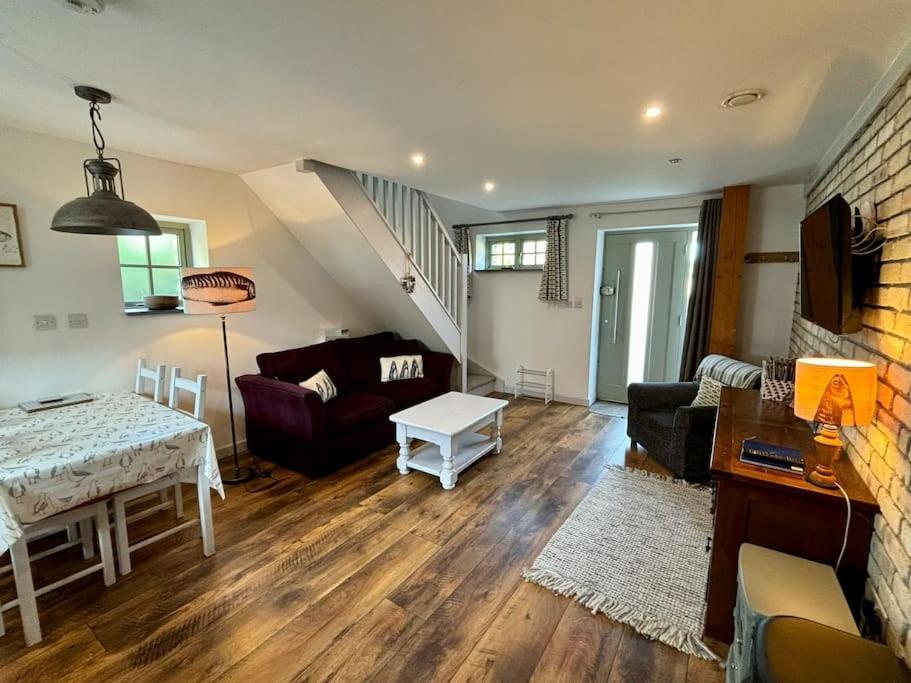 Little Bream - Pretty Cosy Cottage, Sea Views, Walk To The Beach Mawnan Smith 외부 사진