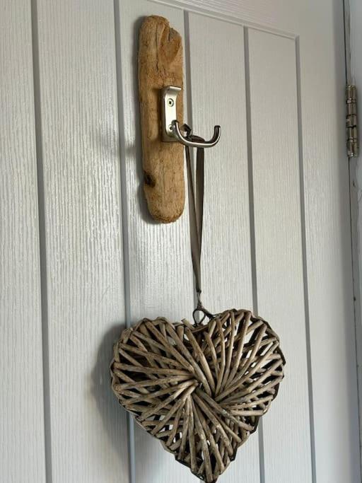 Little Bream - Pretty Cosy Cottage, Sea Views, Walk To The Beach Mawnan Smith 외부 사진