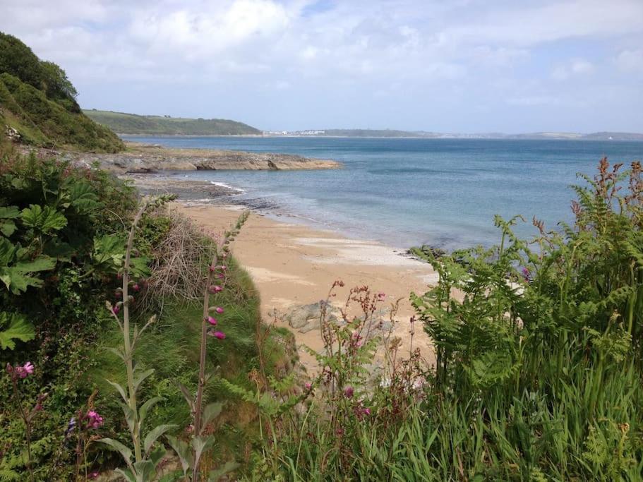 Little Bream - Pretty Cosy Cottage, Sea Views, Walk To The Beach Mawnan Smith 외부 사진