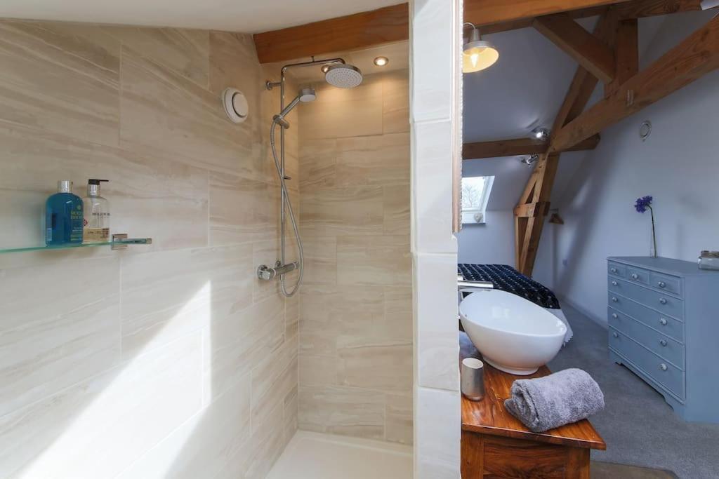 Little Bream - Pretty Cosy Cottage, Sea Views, Walk To The Beach Mawnan Smith 외부 사진